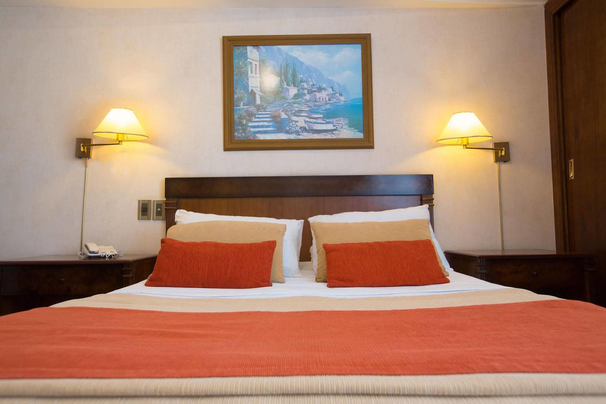 Hr Plaza Luxor Hotel Buenos Aires